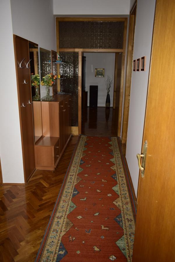 Apartment Faith Malinska Exterior photo